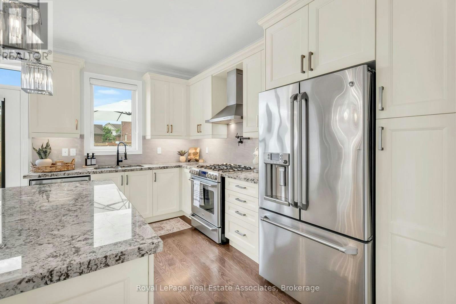 17 Mitchell Mitchell Crescent, Mono, ON, L9W 6W6 - 17