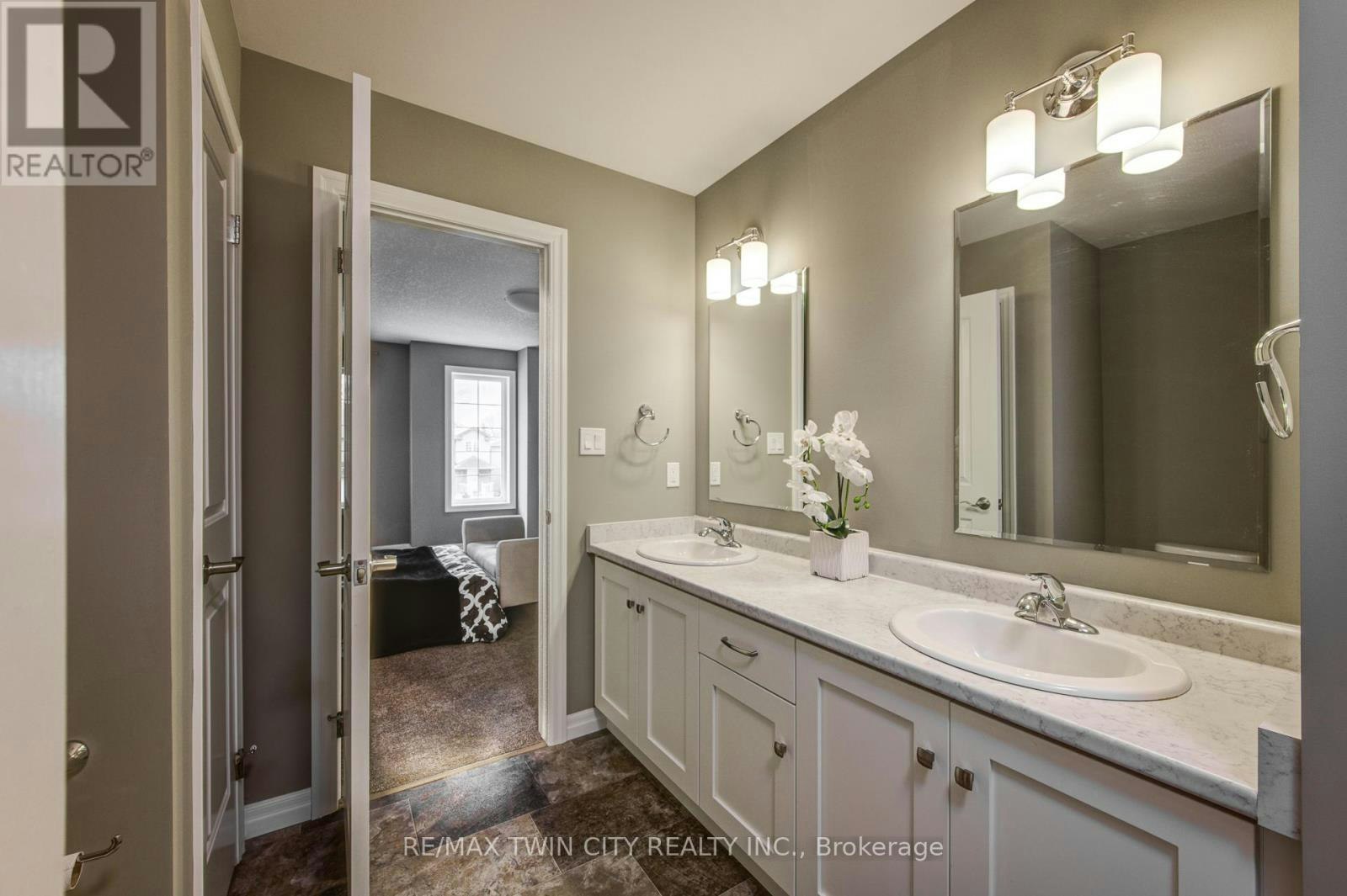 17-343 Huron Street, Woodstock, ON, N4S 7A5 - 25