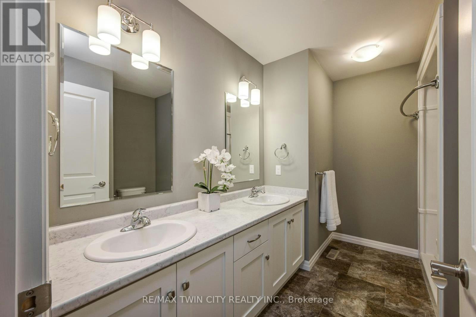 17-343 Huron Street, Woodstock, ON, N4S 7A5 - 24