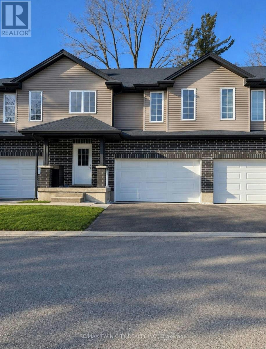 17-343 Huron Street, Woodstock, ON, N4S 7A5