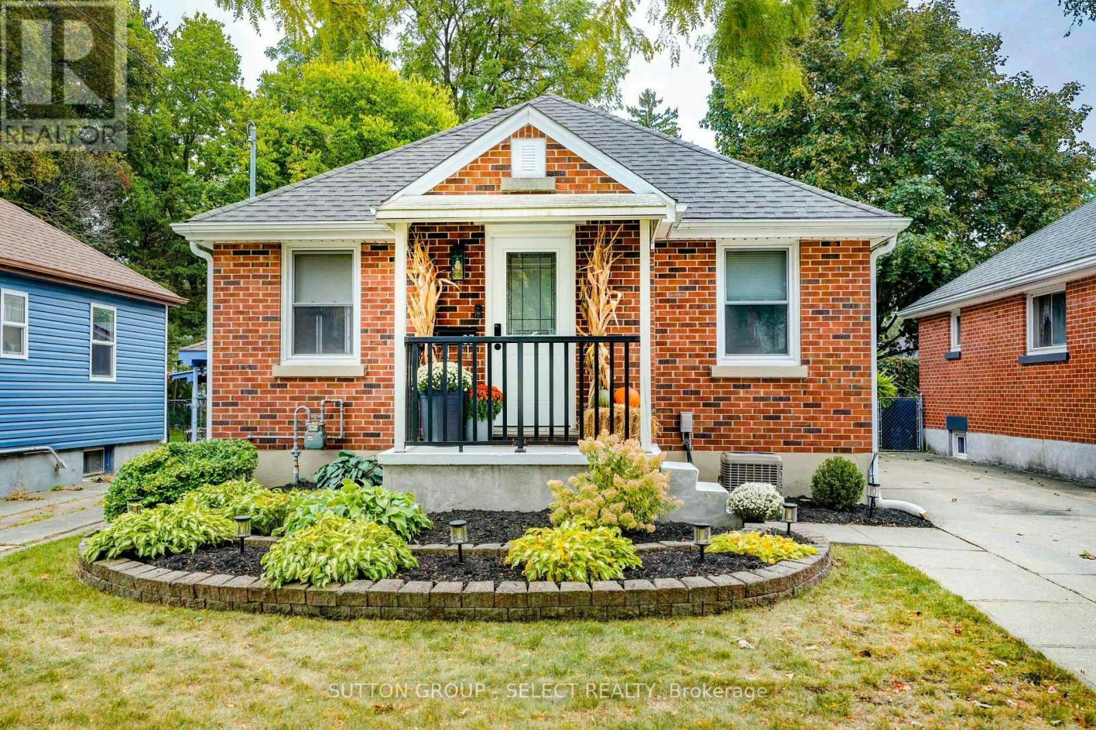 83 Eastman Avenue, London, ON, N5W 2M5