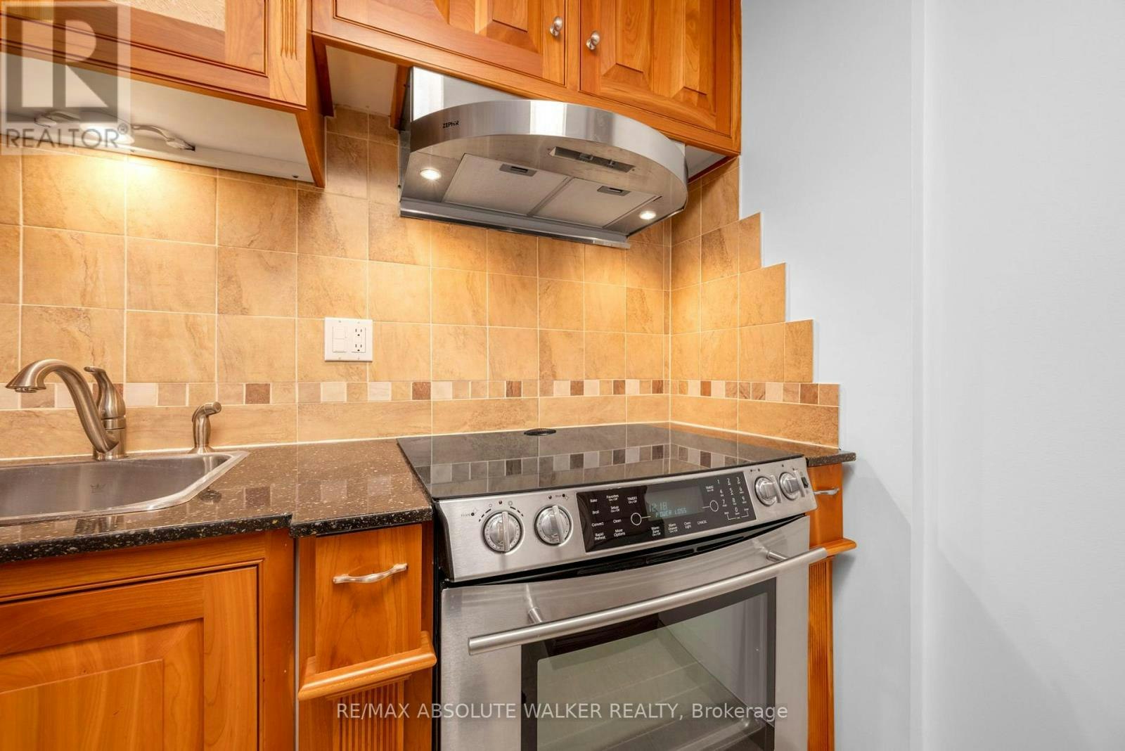 1003-71 Somerset Street W, Ottawa, ON, K2P 2G2 - 14
