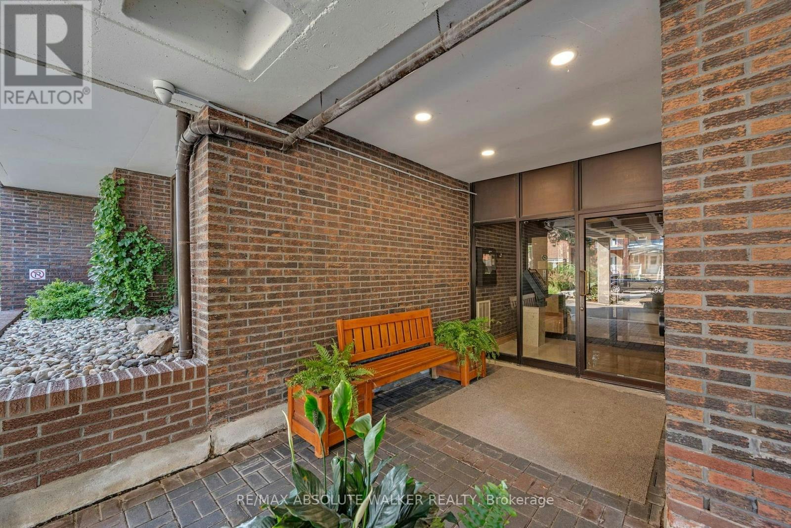 1003-71 Somerset Street W, Ottawa, ON, K2P 2G2 - 4