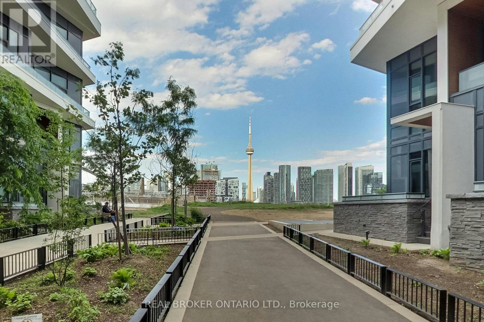 2904-50 Ordnance Street, Toronto, ON, M6K 0C9 - 4
