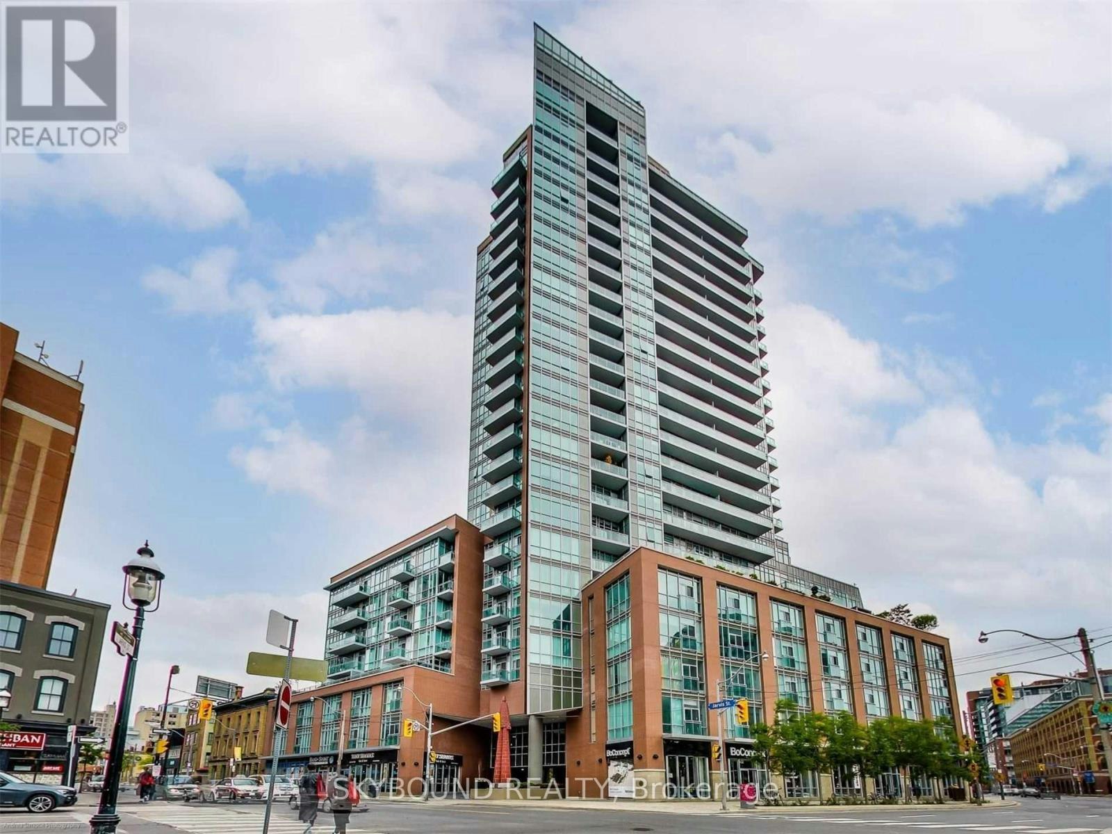 S520-112 George Street, Toronto, ON, M5A 2M5