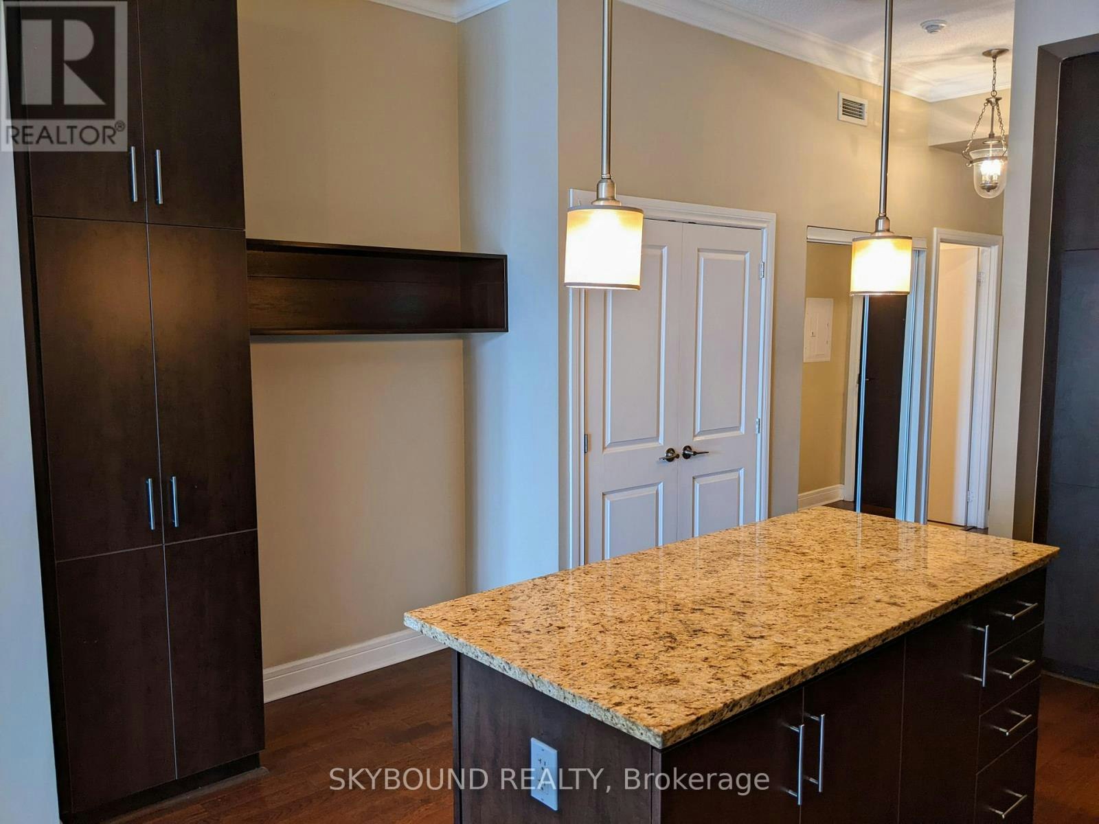 S520-112 George Street, Toronto, ON, M5A 2M5 - 8