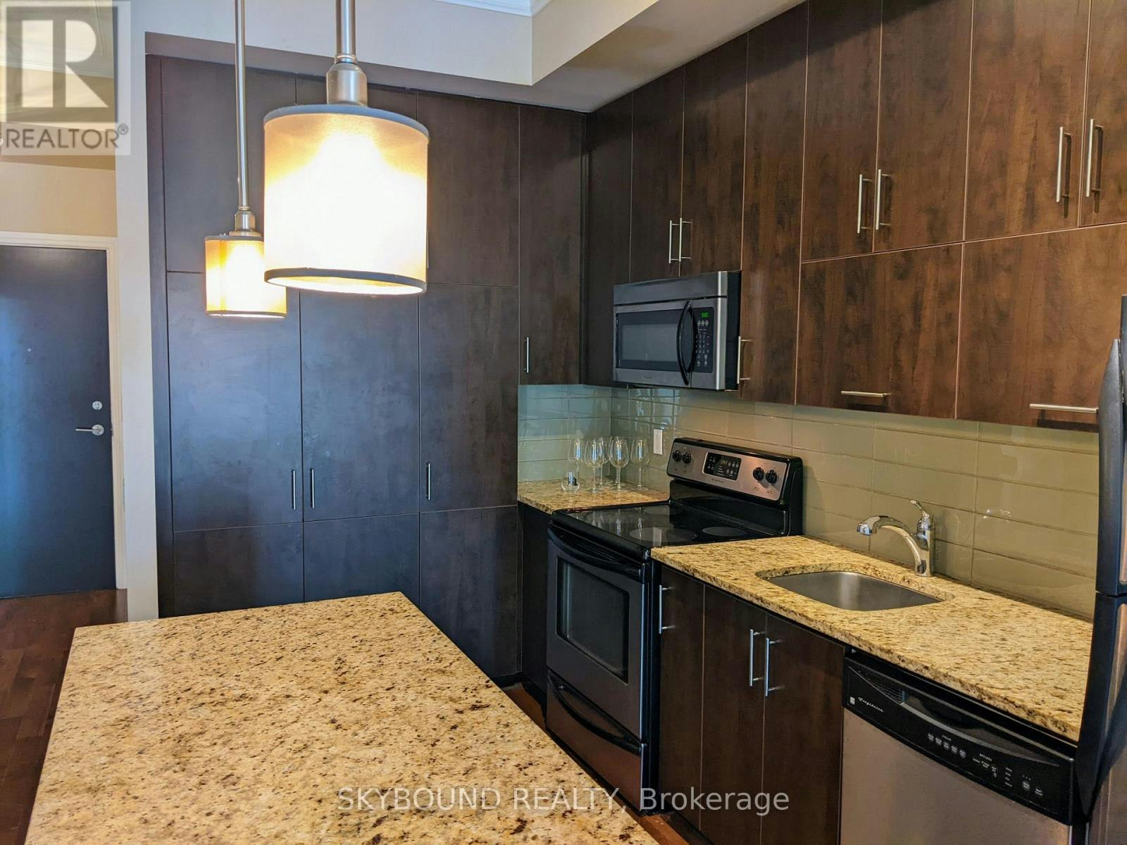 S520-112 George Street, Toronto, ON, M5A 2M5 - 7