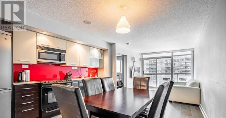 628-8 Telegram Mews, Toronto, ON, M5V 3Z5 - 2