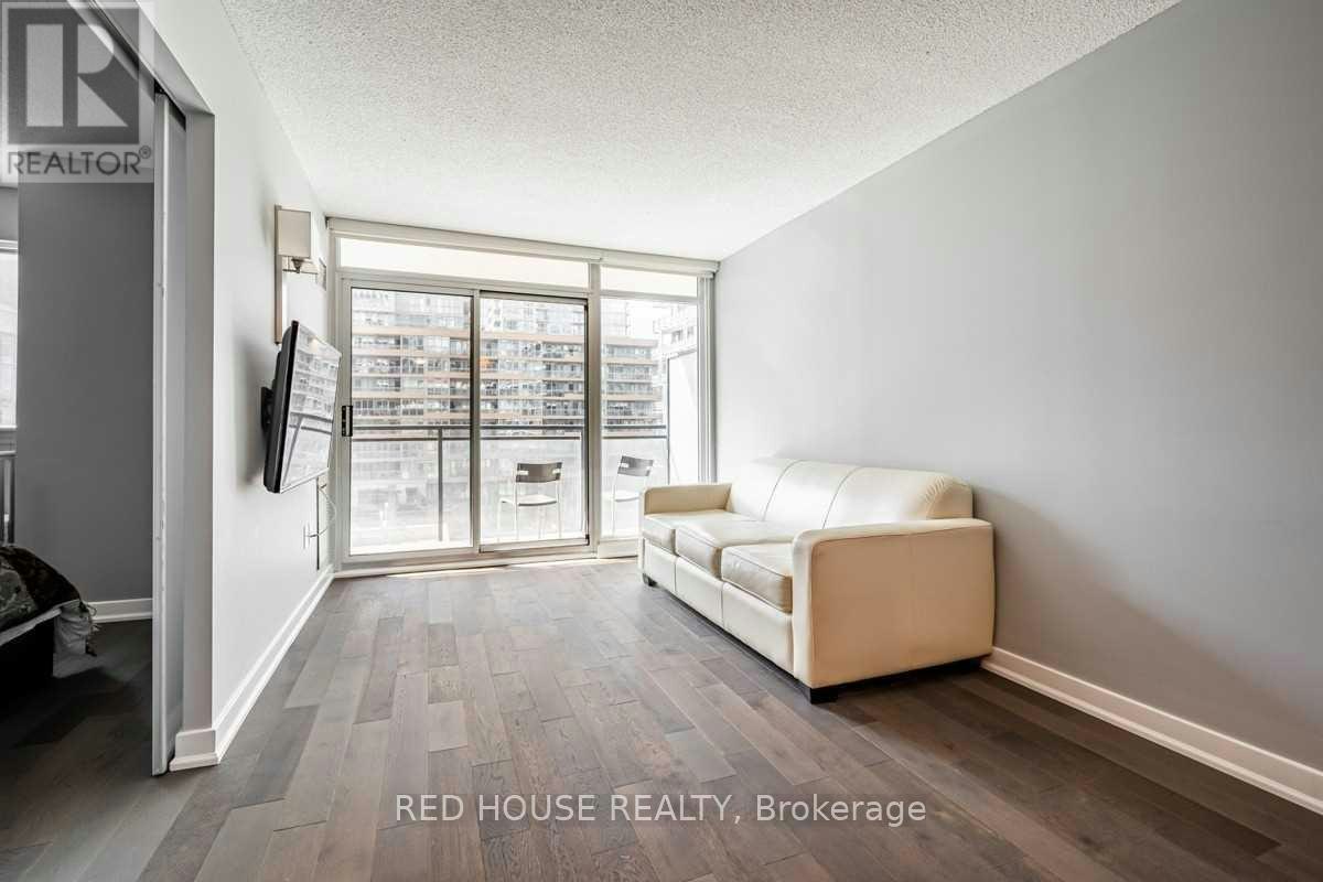 628-8 Telegram Mews, Toronto, ON, M5V 3Z5 - 8