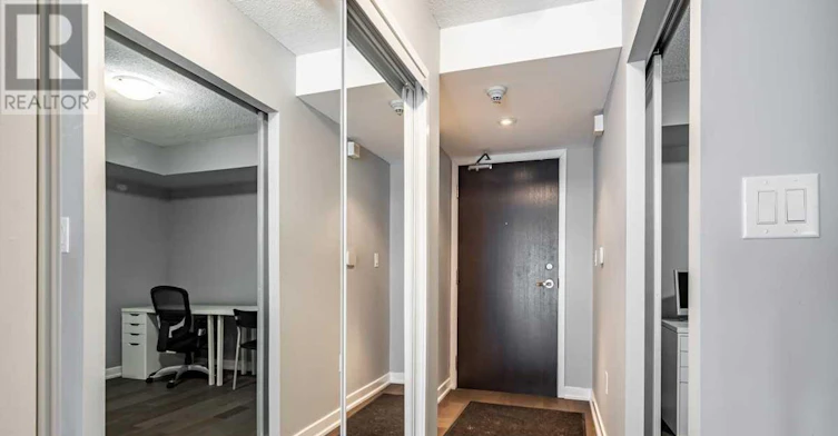 628-8 Telegram Mews, Toronto, ON, M5V 3Z5 - 3