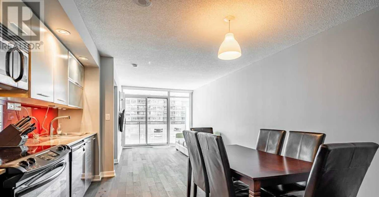 628-8 Telegram Mews, Toronto, ON, M5V 3Z5 - 5