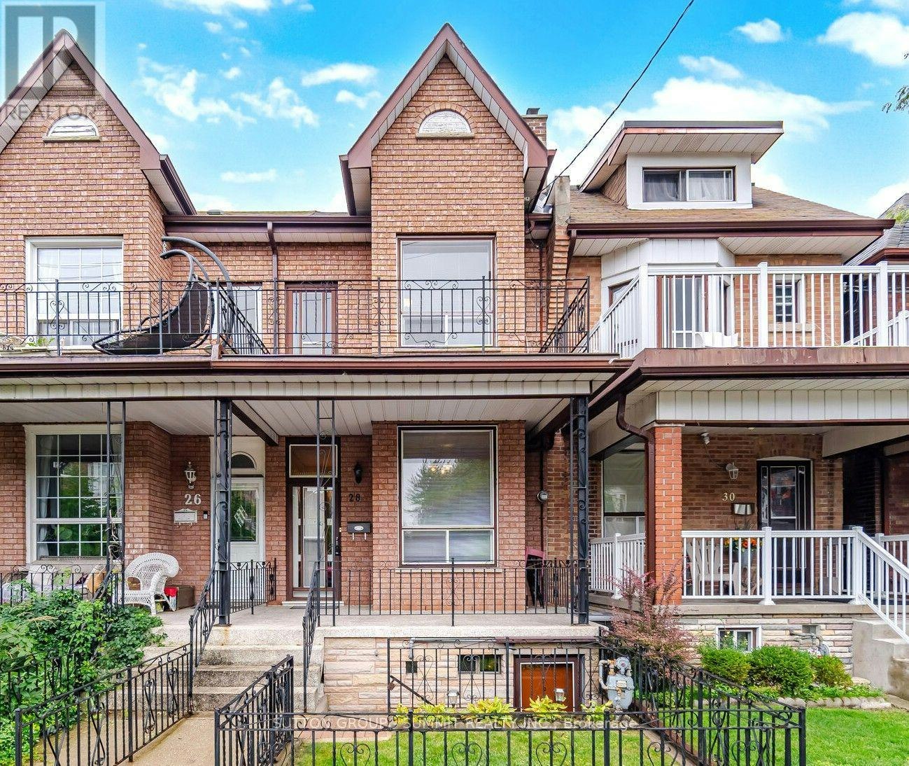 28 Symington Avenue, Toronto, ON, M6P 3W1