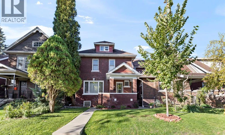 493 Moy Avenue