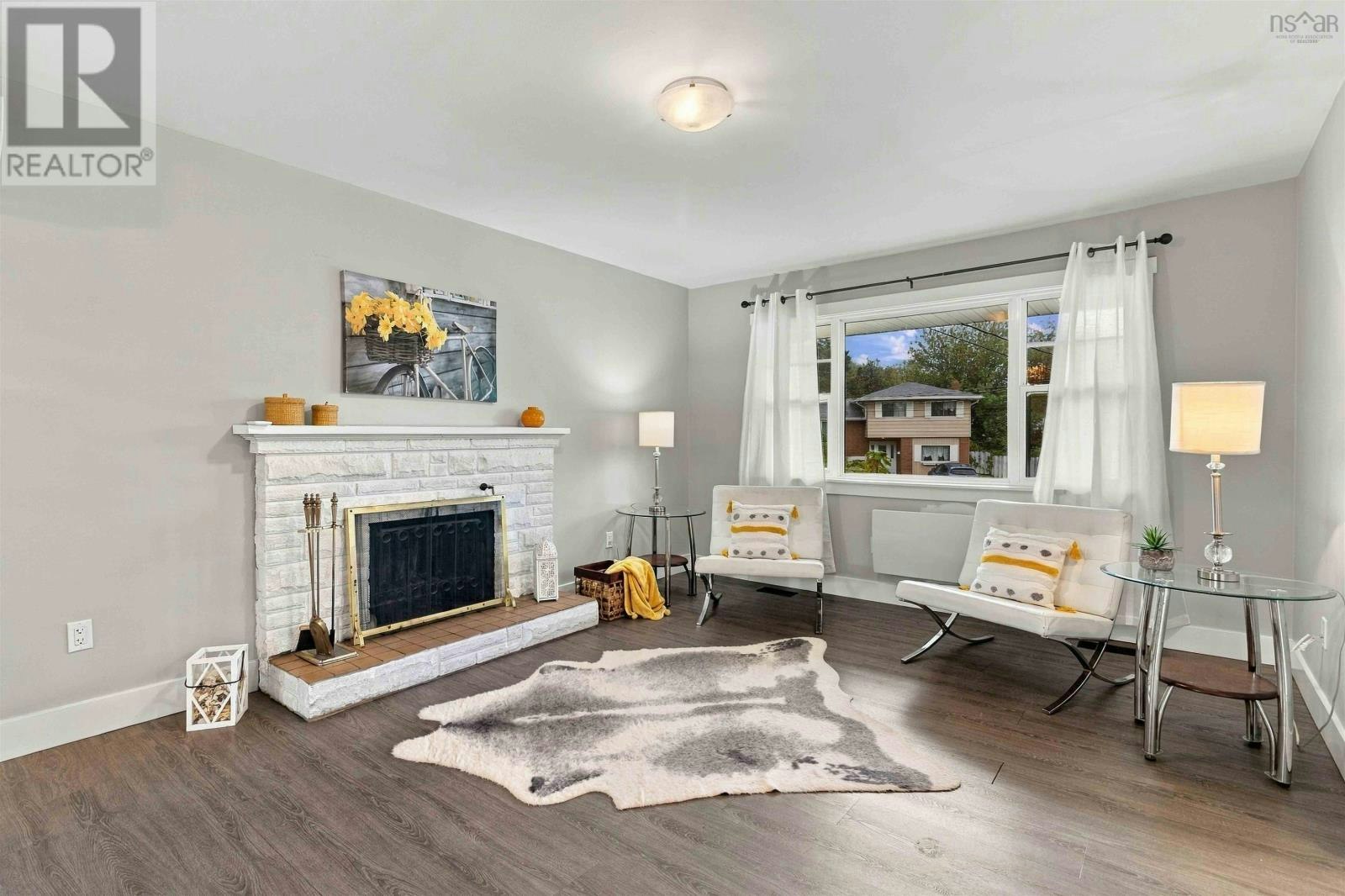 6 Sandra Court, Dartmouth, NS, B2W 3J4