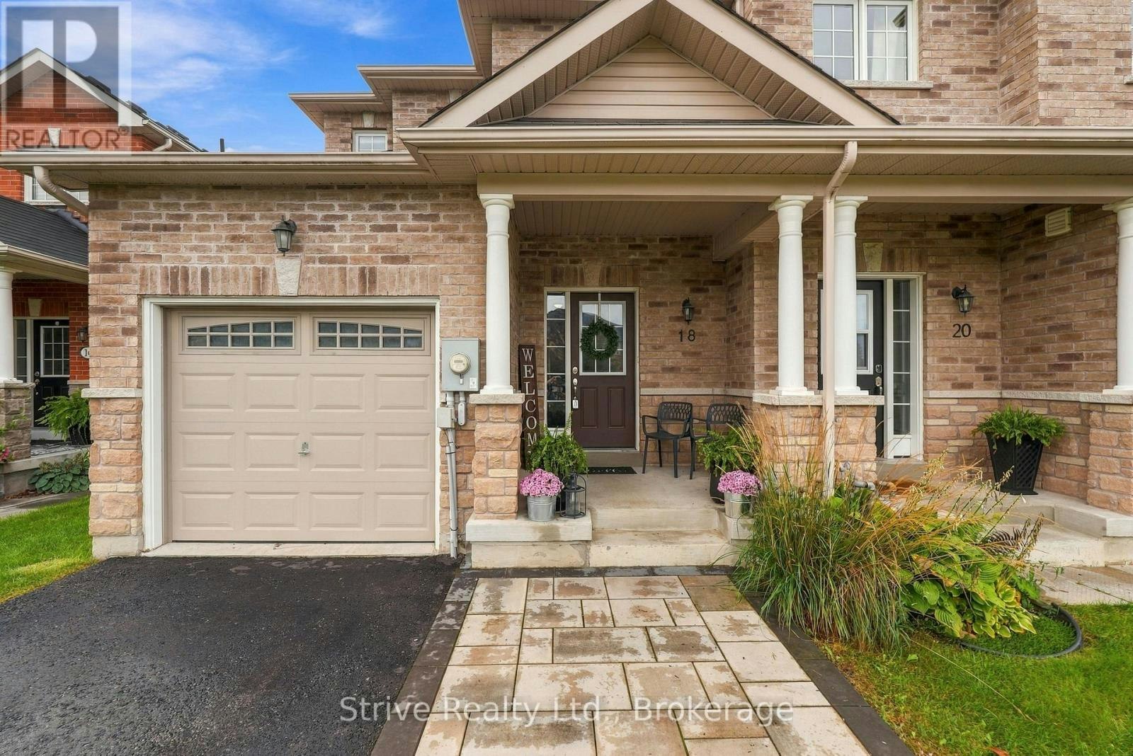 18 Bud Doucette Court, Uxbridge, ON, L9P 0E4