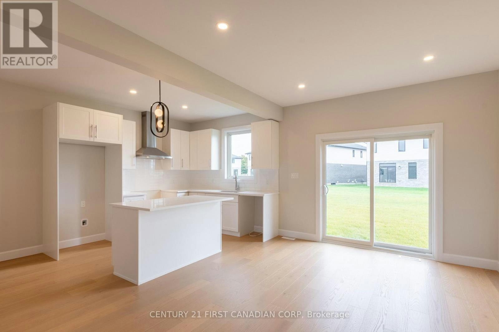 6453 Royal Magnolia Avenue, London, ON, N6P 0K2 - 7