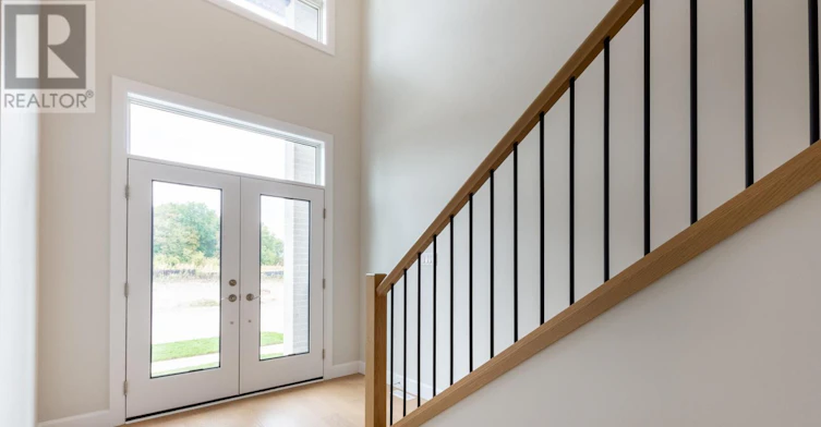 6453 Royal Magnolia Avenue, London, ON, N6P 0K2 - 3