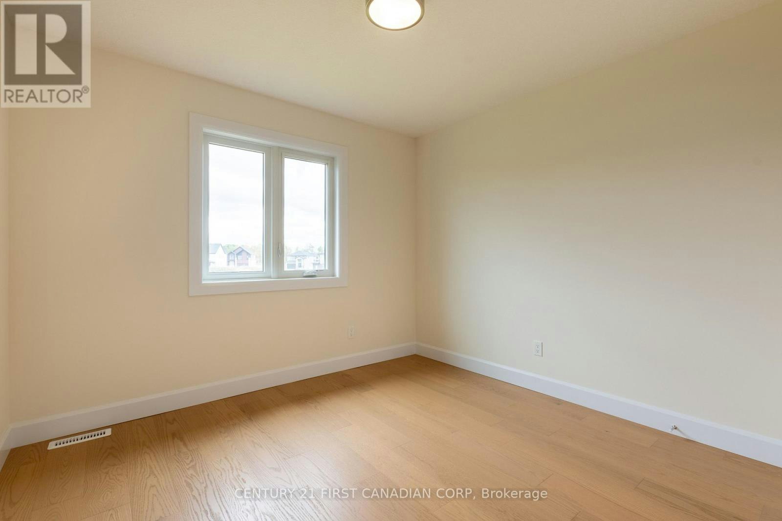 6453 Royal Magnolia Avenue, London, ON, N6P 0K2 - 16