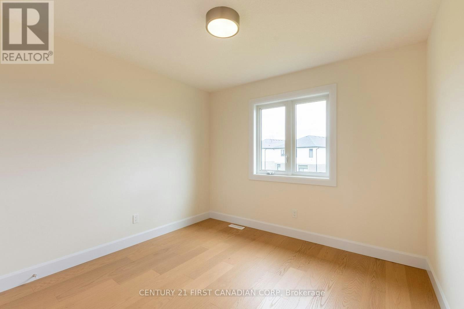 6453 Royal Magnolia Avenue, London, ON, N6P 0K2 - 18
