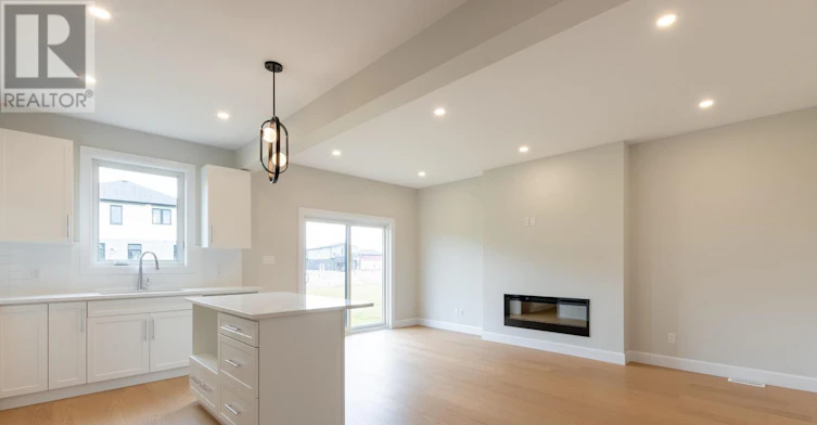 6453 Royal Magnolia Avenue, London, ON, N6P 0K2 - 5