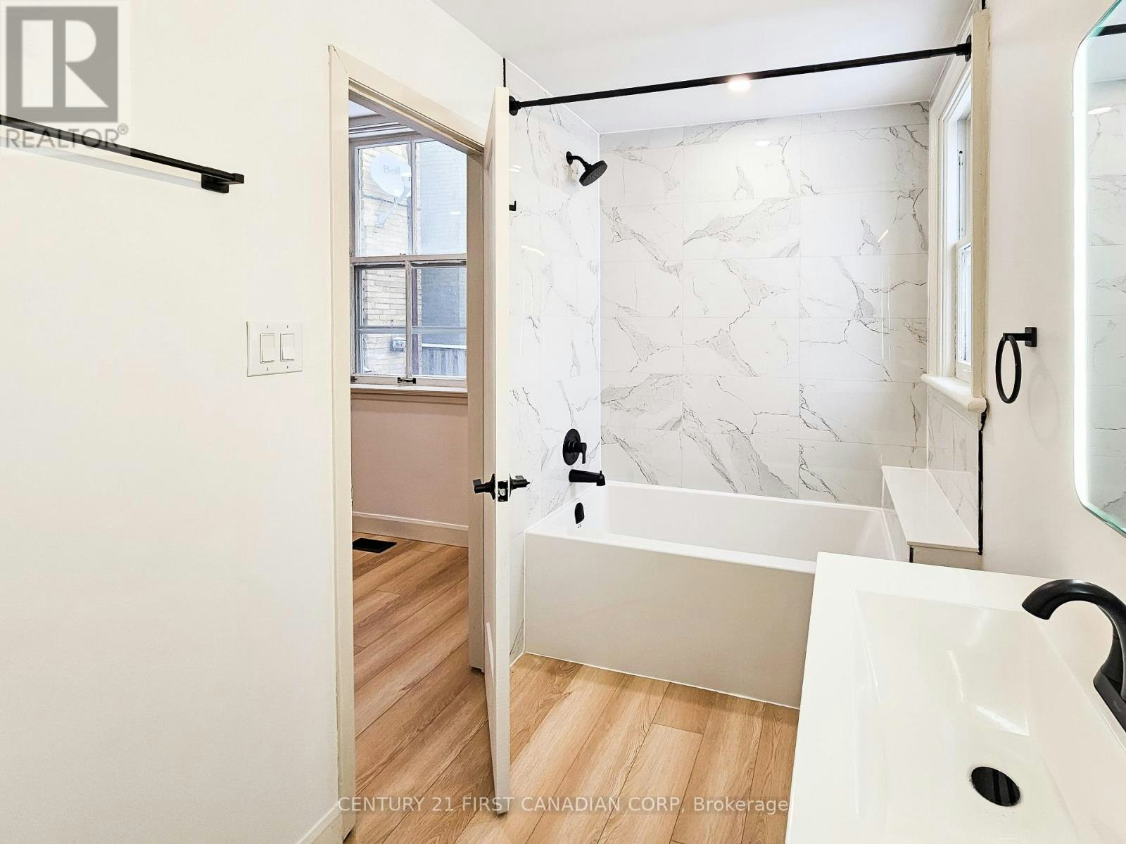 1-859 Dundas Street, London, ON, N5W 2Z8 - 8