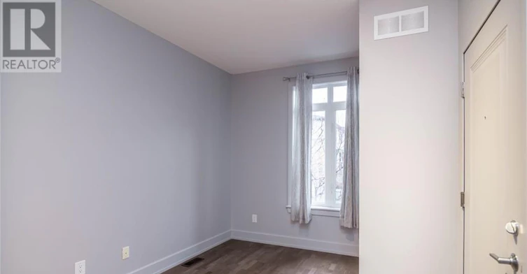38 Bergeron Private, Ottawa, ON, K1C 0C2 - 4