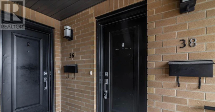 38 Bergeron Private, Ottawa, ON, K1C 0C2 - 2