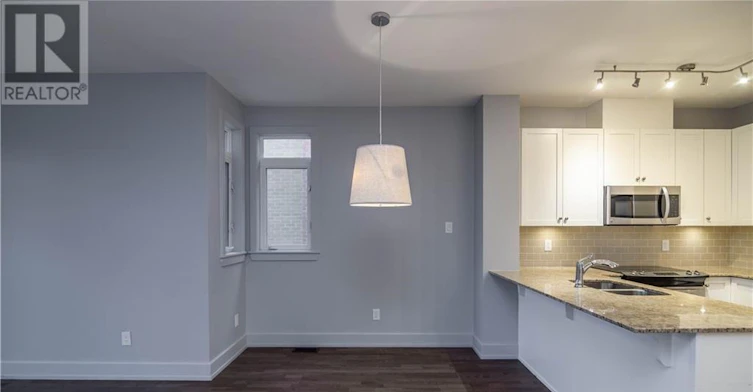 38 Bergeron Private, Ottawa, ON, K1C 0C2 - 12