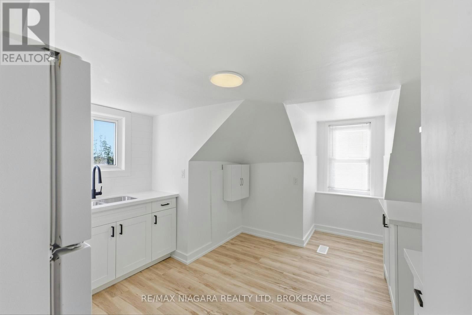 UPPER-34 Haig Street, St. Catharines, ON, L2R 6K8 - 16