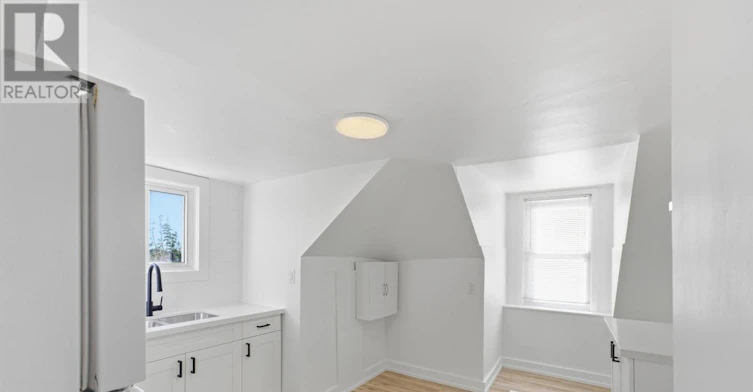 UPPER-34 Haig Street, St. Catharines, ON, L2R 6K8 - 16