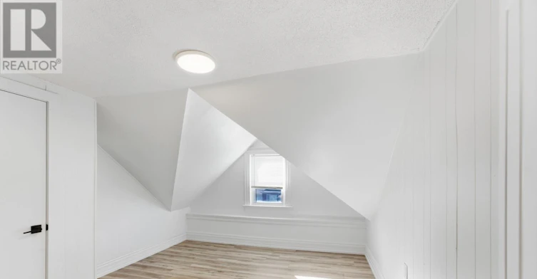 UPPER-34 Haig Street, St. Catharines, ON, L2R 6K8 - 10