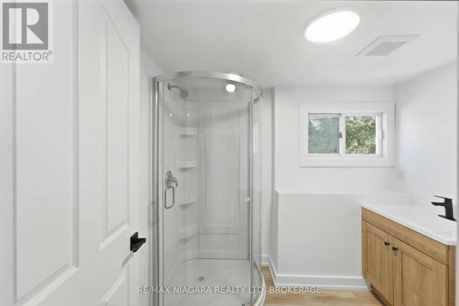UPPER-34 Haig Street, St. Catharines, ON, L2R 6K8 - 15
