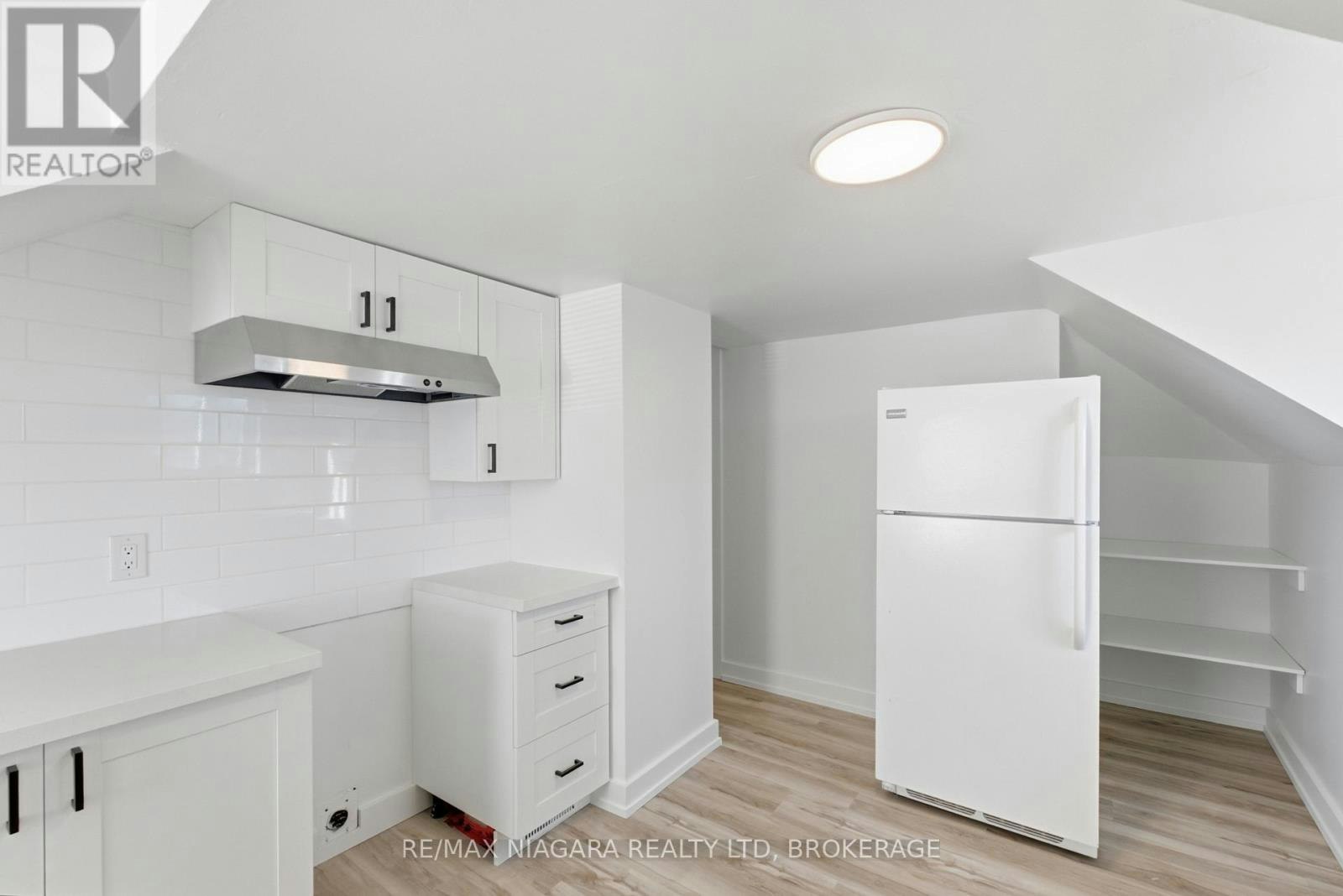 UPPER-34 Haig Street, St. Catharines, ON, L2R 6K8 - 22