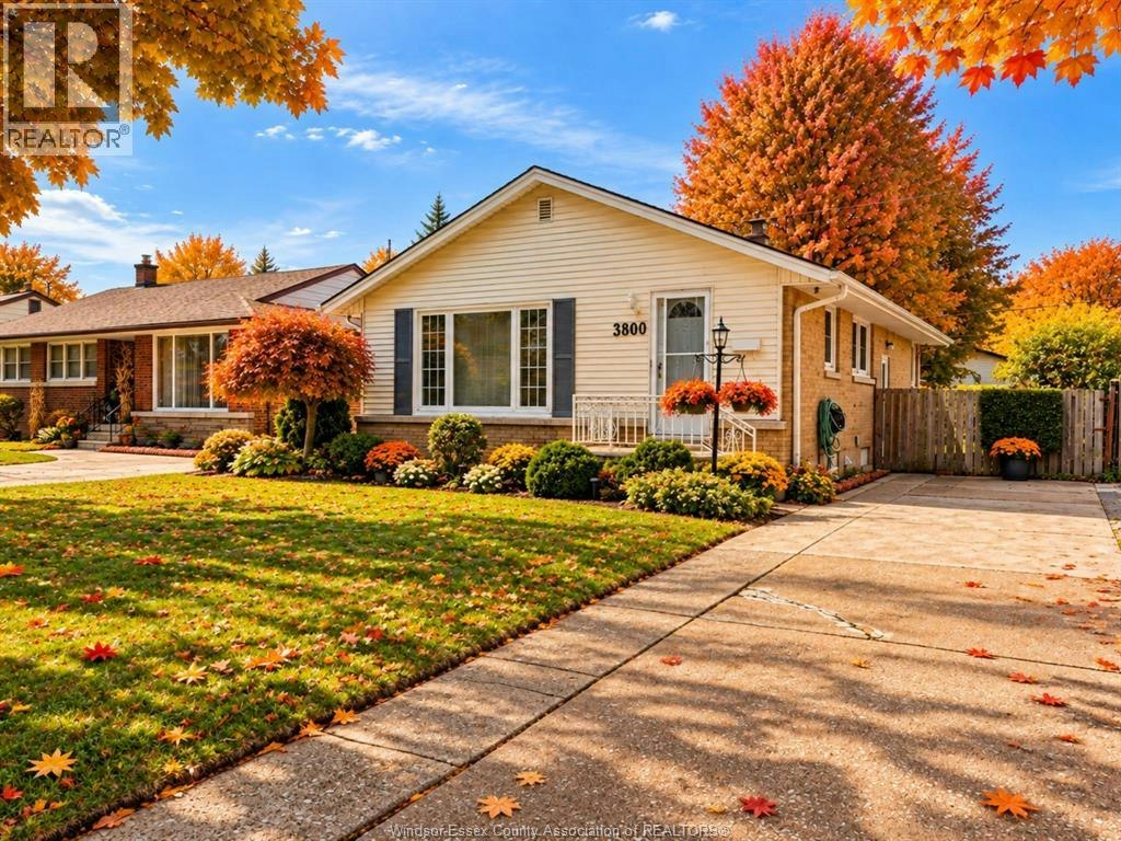 3800 Rosemount Avenue, Windsor, ON, N9C 2E5