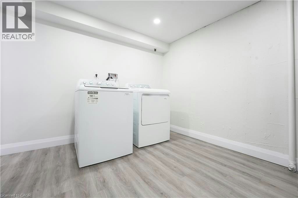 136 Jansen Avenue, Kitchener, ON, N2A 2L7 - 25
