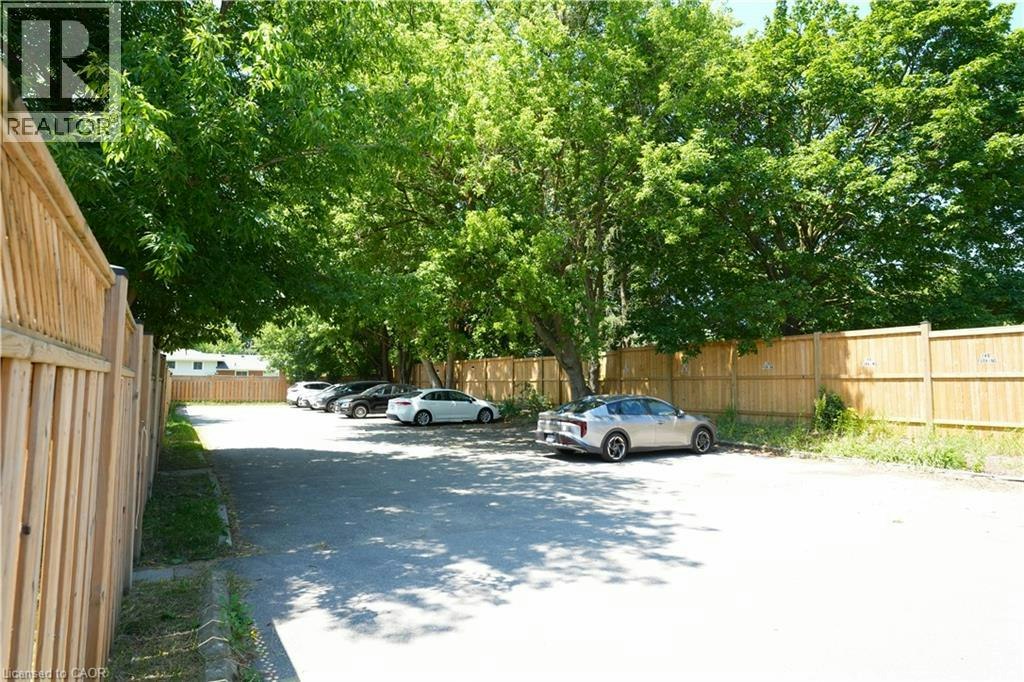136 Jansen Avenue, Kitchener, ON, N2A 2L7 - 28