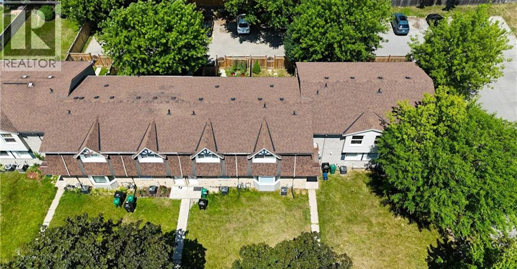 136 Jansen Avenue, Kitchener, ON, N2A 2L7 - 4