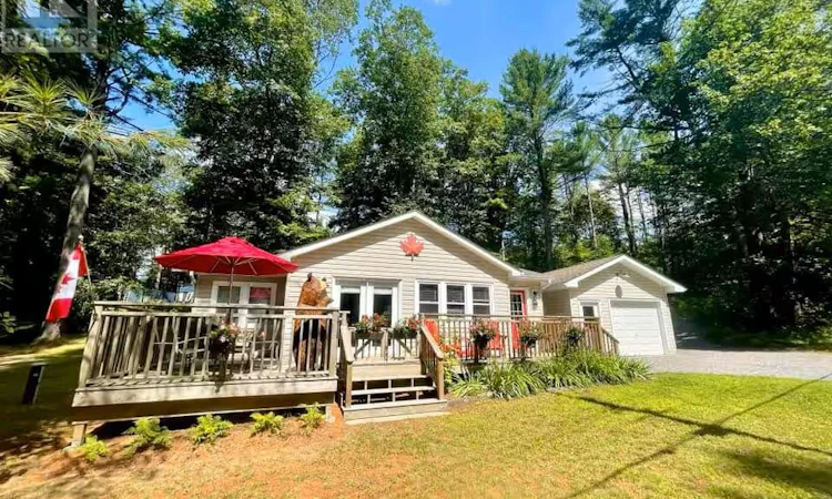 886 Muskoka 10 Road