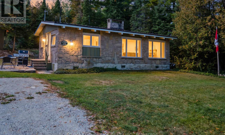 173 Isthmus Bay Road
