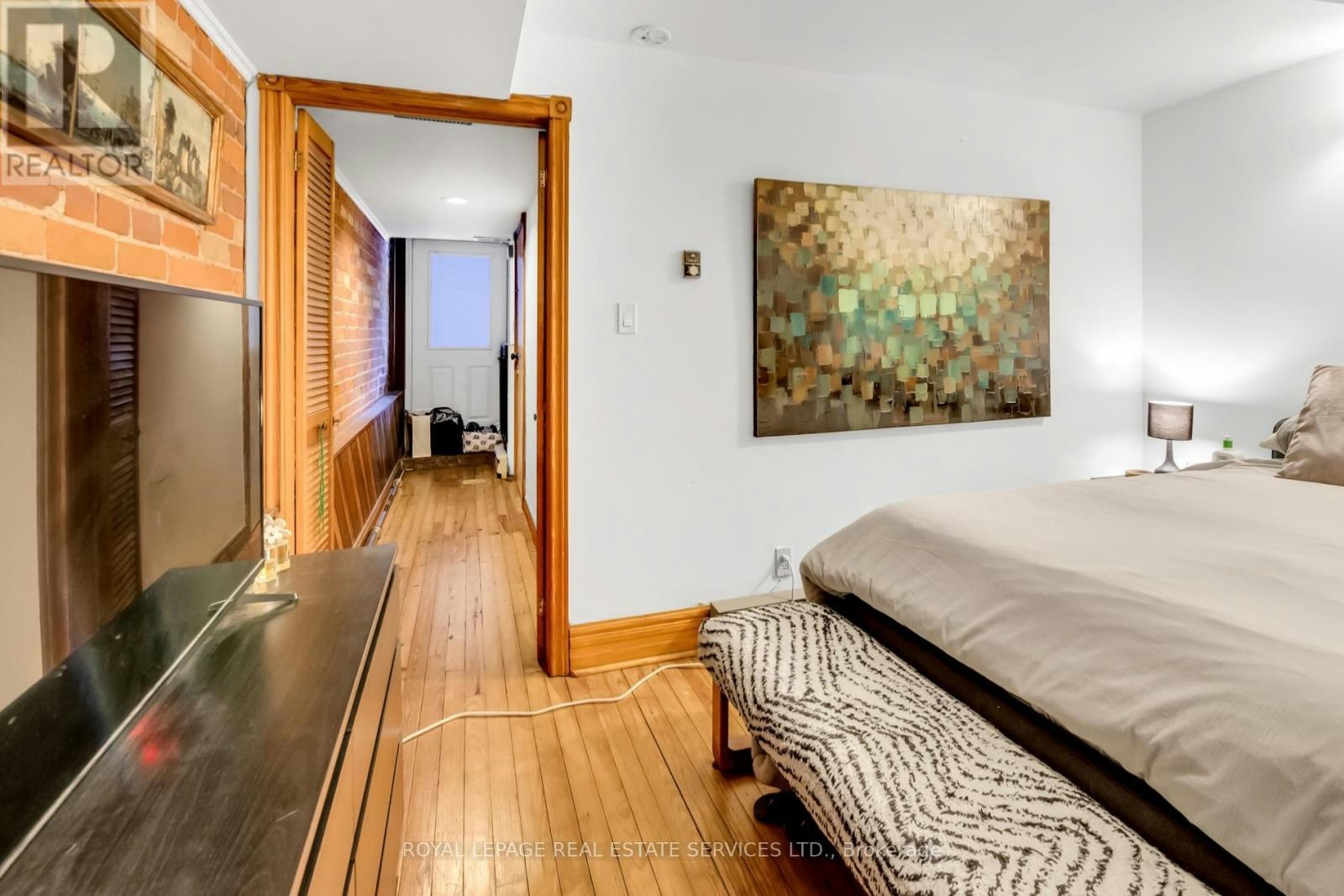 MAIN-71 Bernard Avenue, Toronto, ON, M5R 1R6 - 11