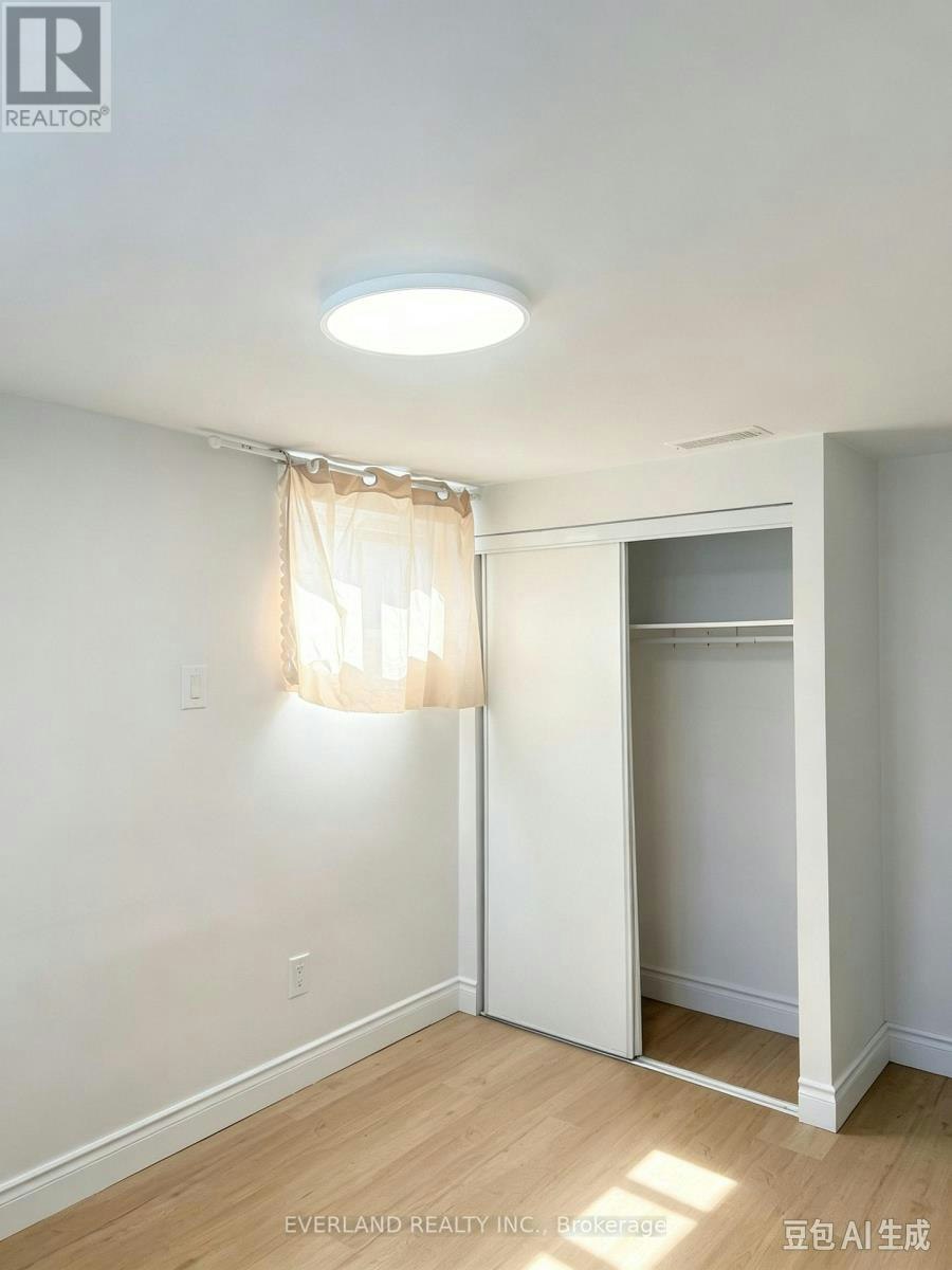 BSMT-808 Midland Avenue, Toronto, ON, M1K 4E7 - 4
