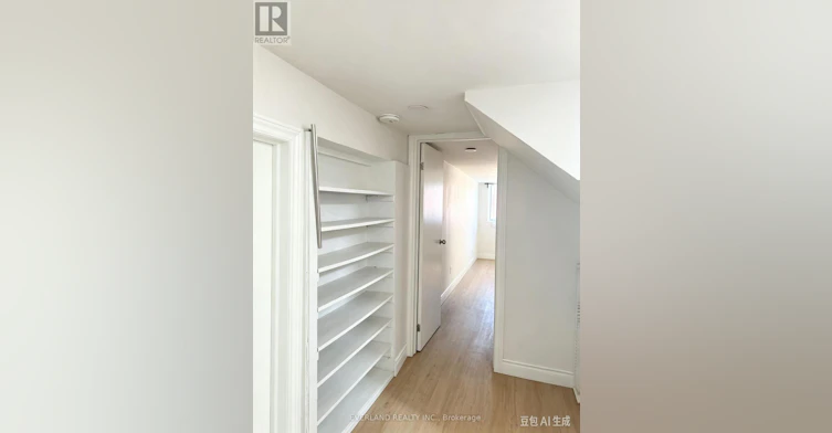 BSMT-808 Midland Avenue, Toronto, ON, M1K 4E7 - 5