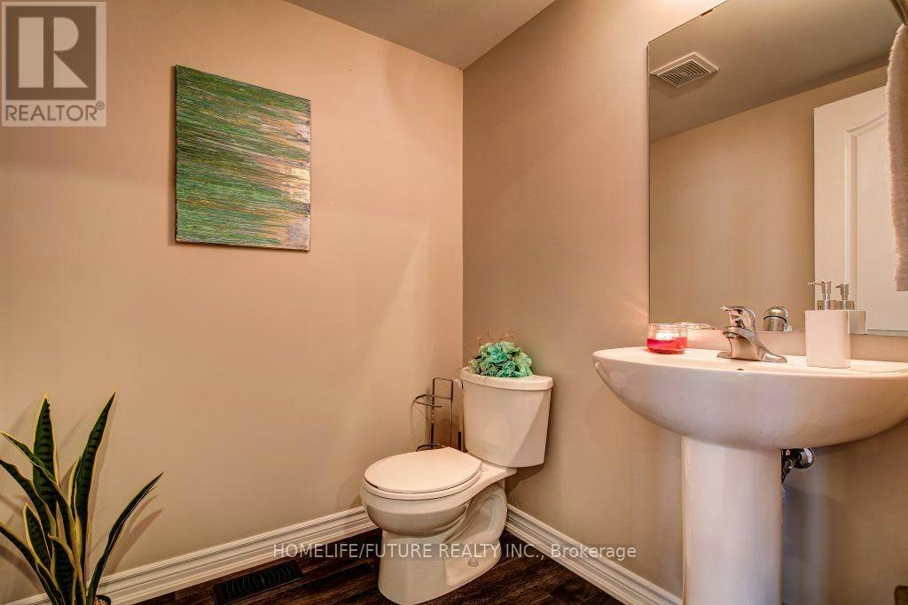 26 Streathern Way, Clarington, ON, L1C 0S4 - 6