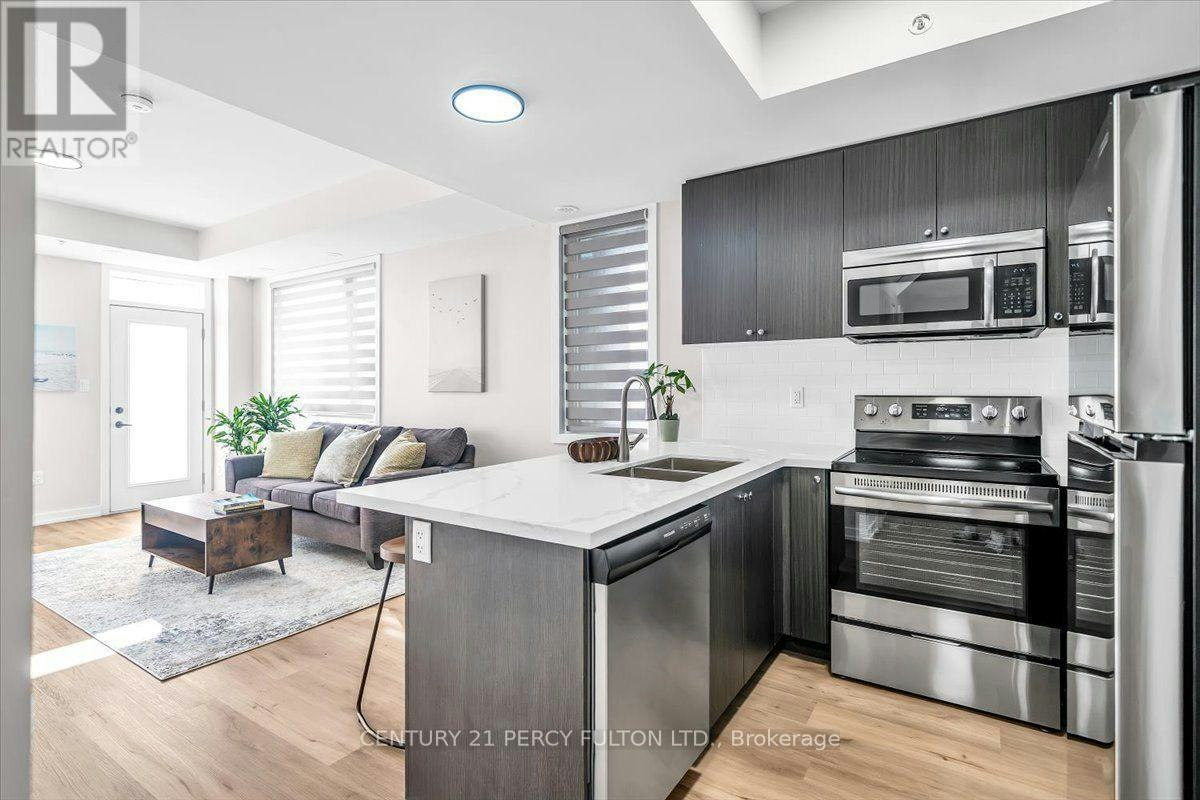 207-1555 Kingston Pickering ON Road Road, Pickering, ON, L1V 0E9