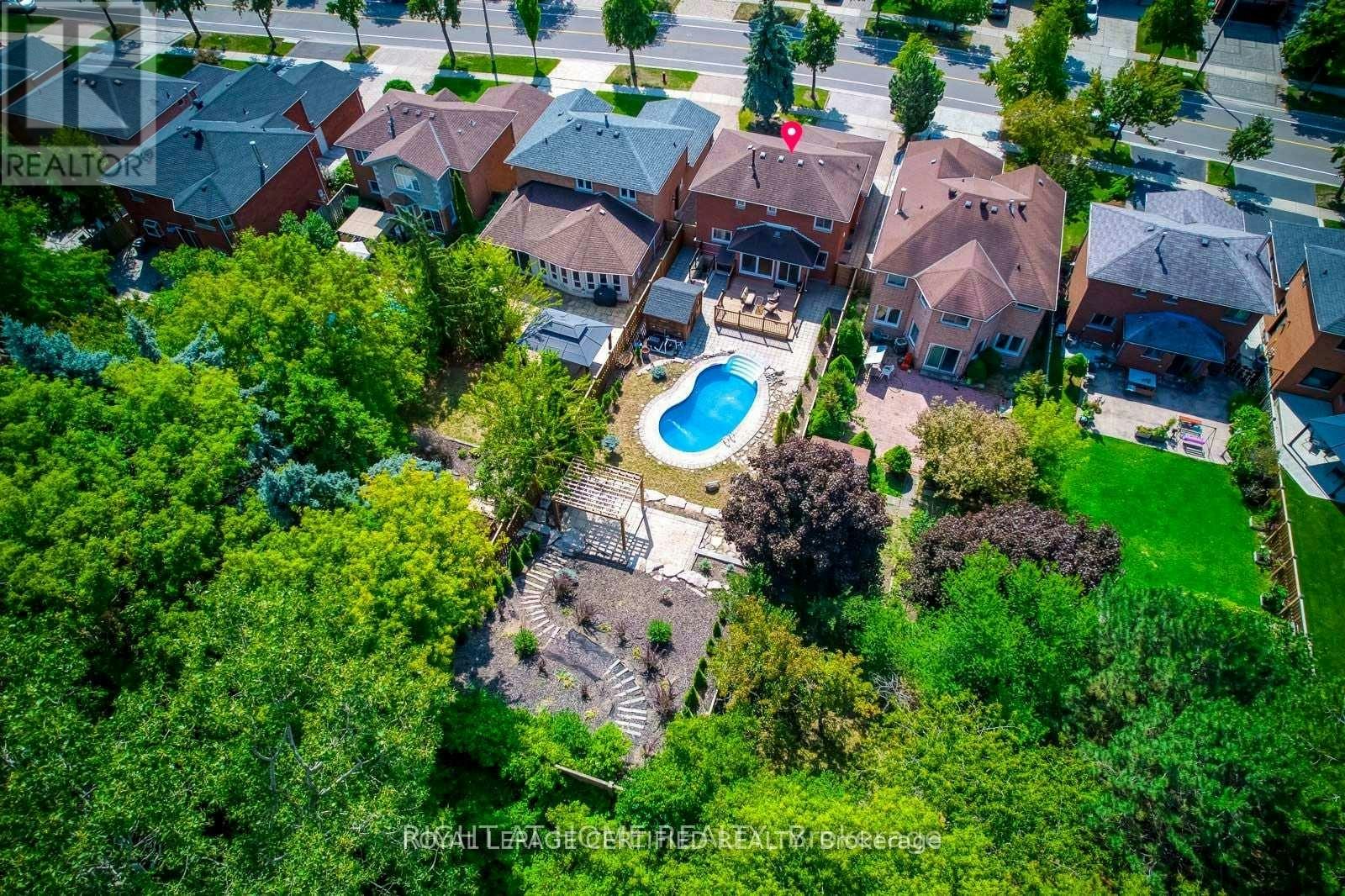 MAIN-4230 Credit Pointe Drive, Mississauga, ON, L5M 3K2 - 3