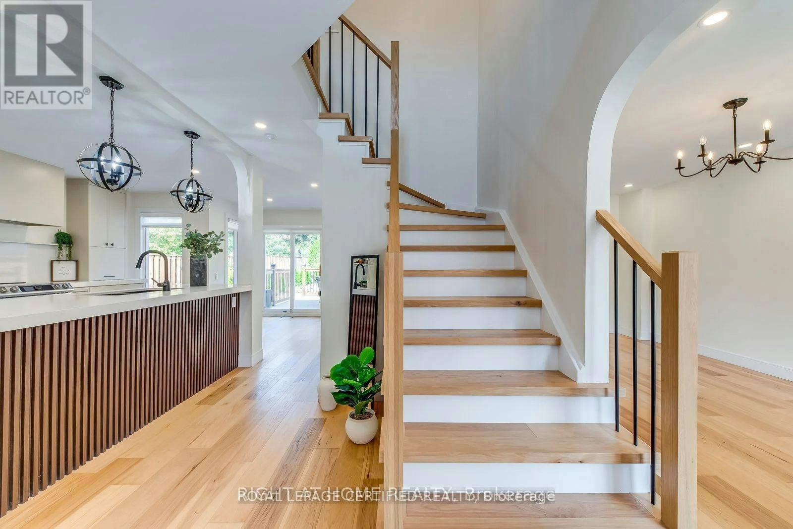 MAIN-4230 Credit Pointe Drive, Mississauga, ON, L5M 3K2 - 22