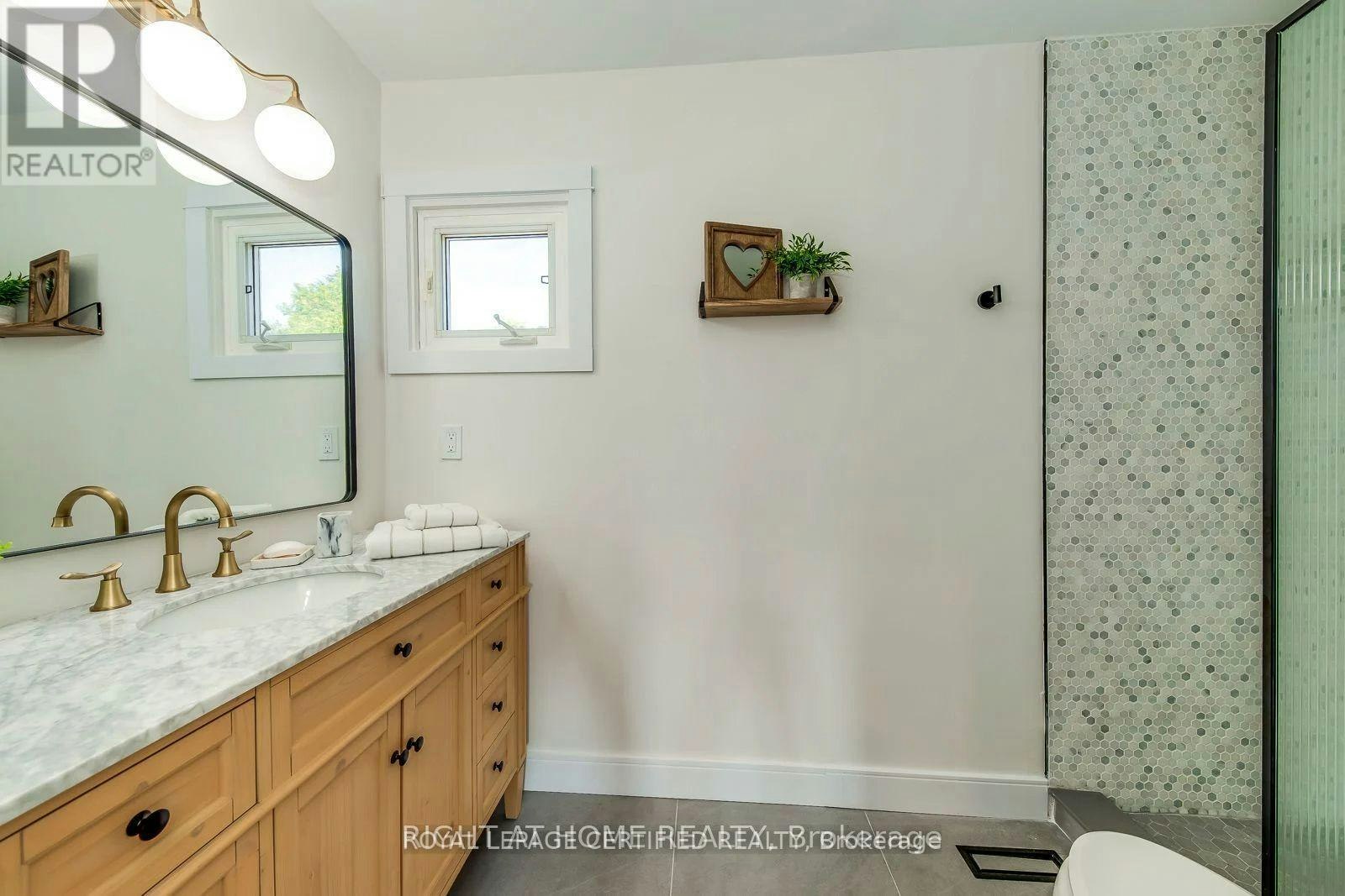 MAIN-4230 Credit Pointe Drive, Mississauga, ON, L5M 3K2 - 28