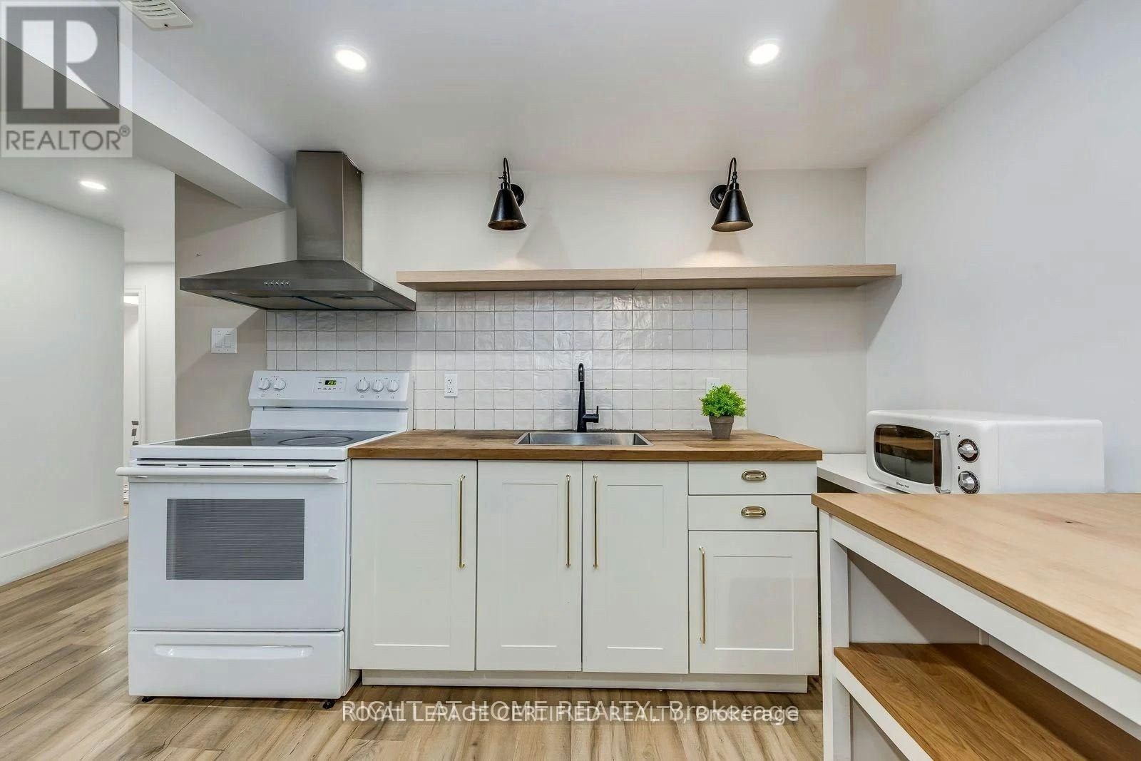 BSMT-4230 Credit Pointe Drive, Mississauga, ON, L5M 3K2 - 8