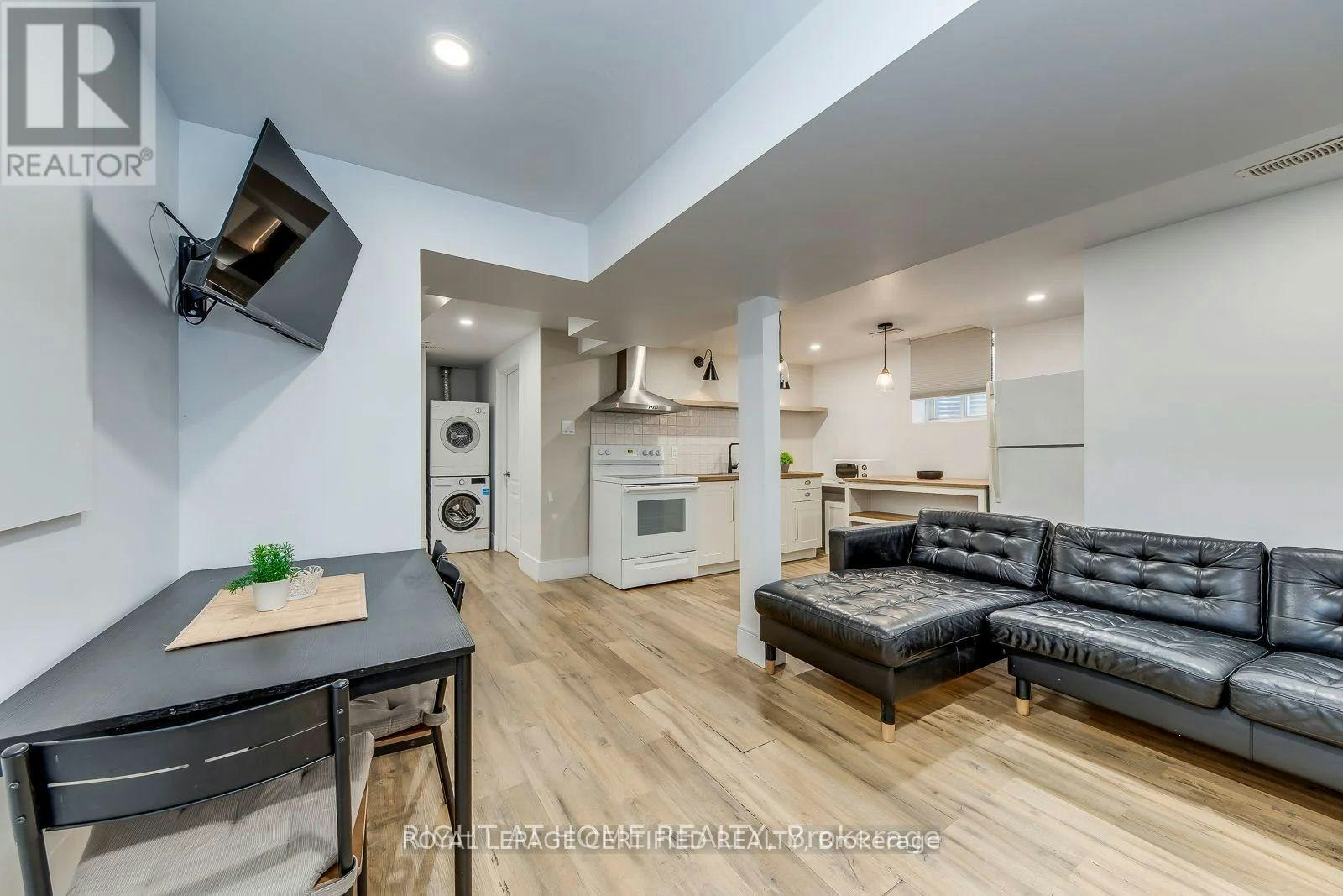 BSMT-4230 Credit Pointe Drive, Mississauga, ON, L5M 3K2 - 4