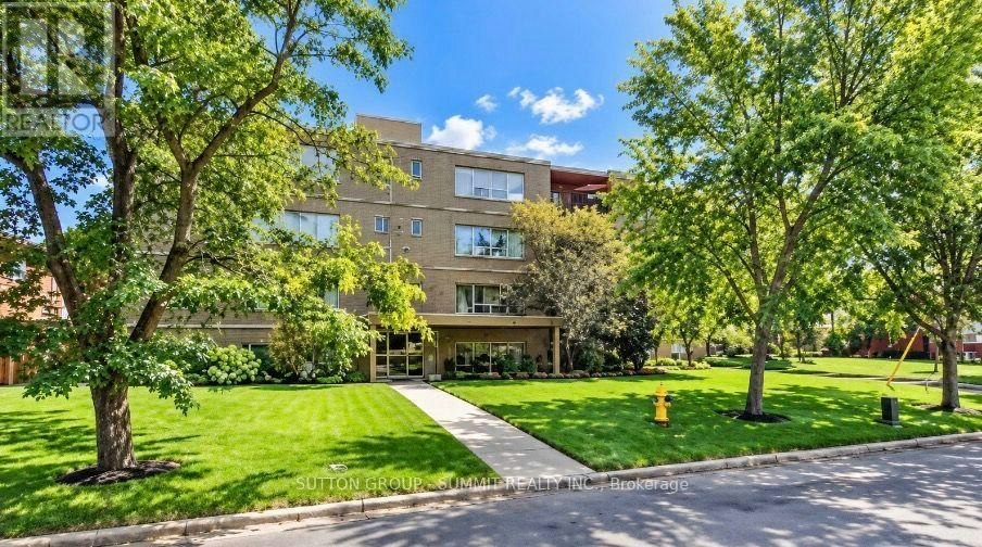 305-101 Brookhaven Drive, Toronto, ON, M6M 4P1 - 2